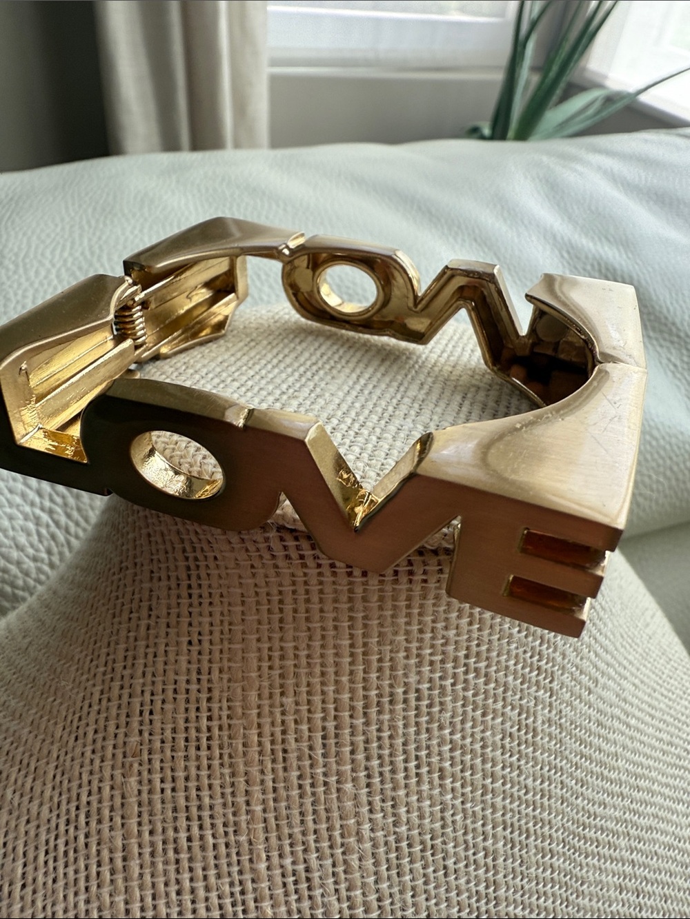 Vintage “LOVE” Square Bracelet - Picture 3 of 12